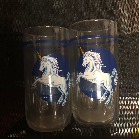 πSet of Vintage Tienshan Unicorn Glasses- 543 $35 or $30 w/offer - Picture 1 of 3